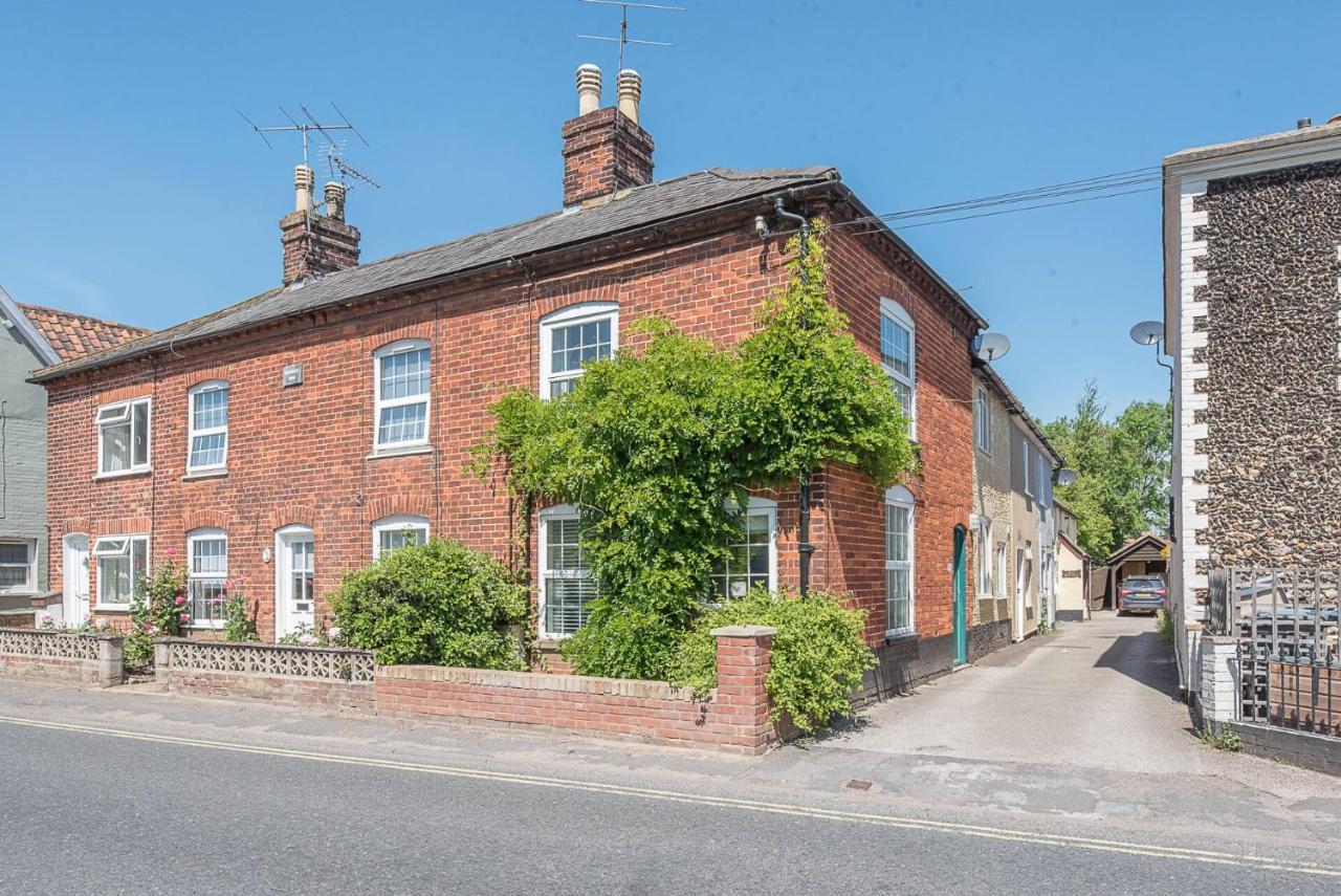Abigail'S Cottage, Wickham Market วูดบริดจ์ ภายนอก รูปภาพ