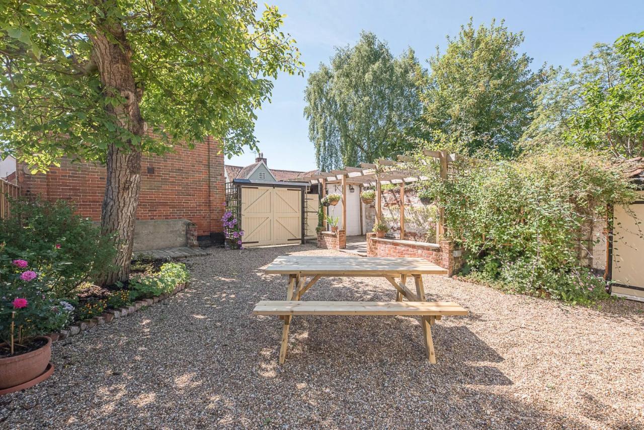 Abigail'S Cottage, Wickham Market วูดบริดจ์ ภายนอก รูปภาพ